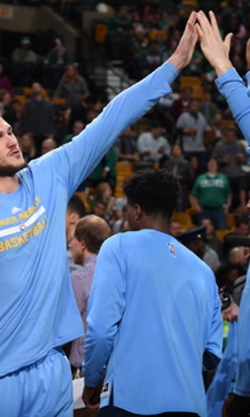 Murray goes off late as Nuggets beat Jazz 105-91